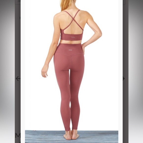 Manduka Essence Leggings in Clay XS - Picture 2 of 8